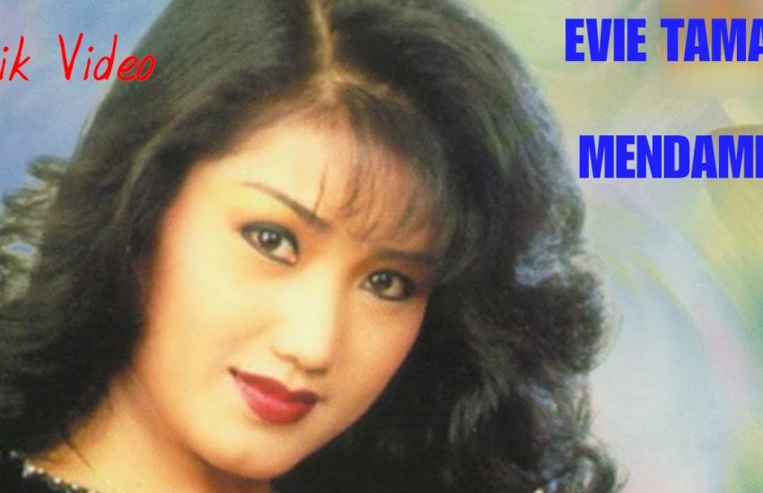 Evie Tamala Bersuara Merdu Memotivasi Generasi Dangdut